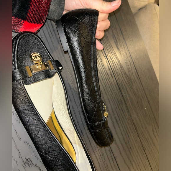 Michael Kors Leather Loafers Size 6.5 - Picture 3 of 9